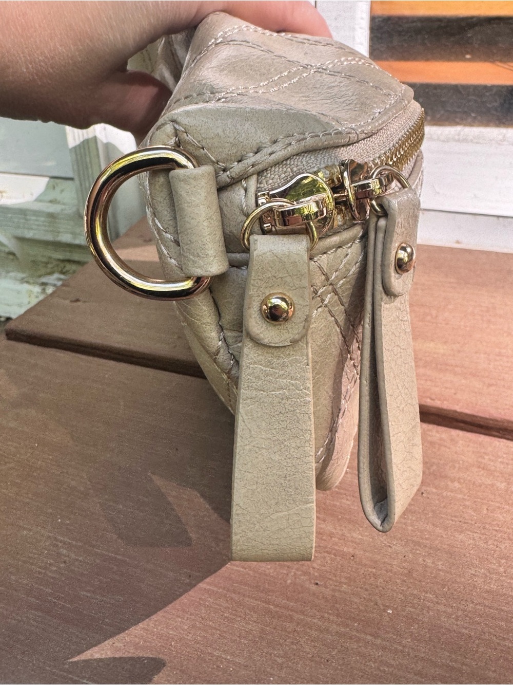 Taupe Quilted Vegan Leather Crossbody Pouch – EUC (Strap Flaw Noted) - Picture 8 of 17